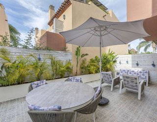 Casa adosada en alquiler en Nueva Andalucía en Marbella