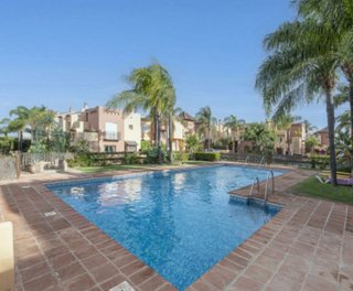 Casa adosada en alquiler en Nueva Andalucía en Marbella