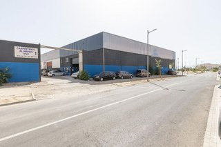 Nave industrial en venta en Plaza de Toros en Atarfe