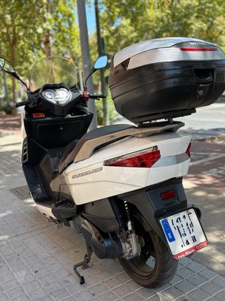 Kymco Xciting 500 Maxi Scooter