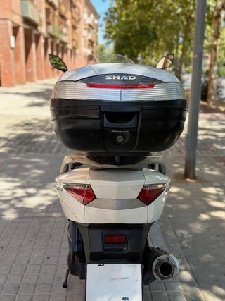 Kymco Xciting 500 Maxi Scooter
