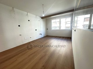 Piso en venta en Plaza España - Villa Pilar - Reyes Católicos - Vadillos en Burgos