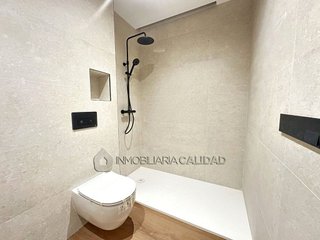 Piso en venta en Plaza España - Villa Pilar - Reyes Católicos - Vadillos en Burgos
