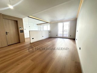 Piso en venta en Plaza España - Villa Pilar - Reyes Católicos - Vadillos en Burgos