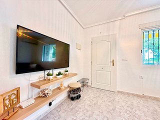 Casa en alquiler en Nueva Torrevieja - Aguas Nuevas en Torrevieja