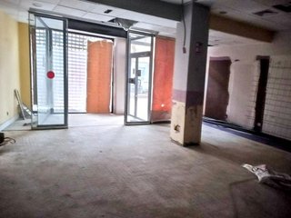 Local comercial en venta en Reyes Católicos en Alcalá de Henares