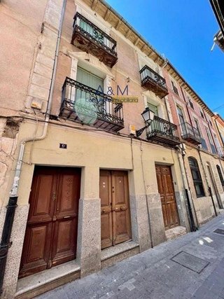 Edificio en venta en Peñafiel