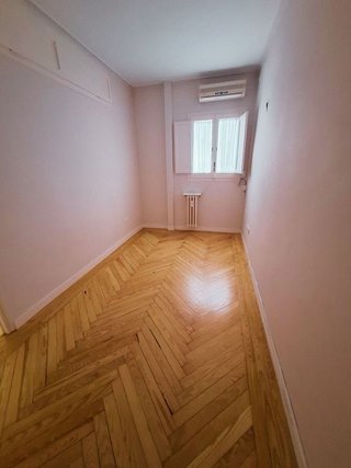 Piso en alquiler en Cuatro Caminos en Madrid