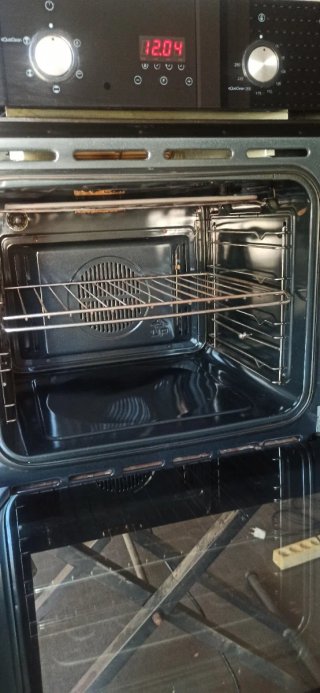 Horno Nodor limpio funciona bien cocina casi