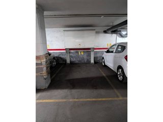 Garaje en venta en Gorg - Pep Ventura en Badalona