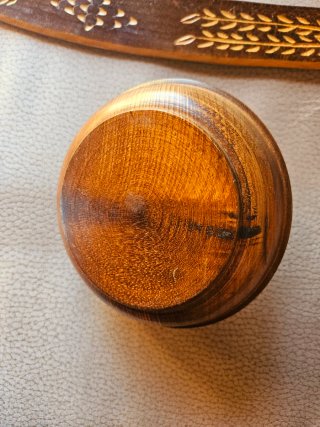 Portagioie scatola legno intagliato a mano