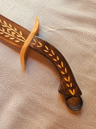 Portagioie scatola legno intagliato a mano