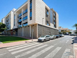 Local comercial en alquiler en Roquetas Centro en Roquetas de Mar