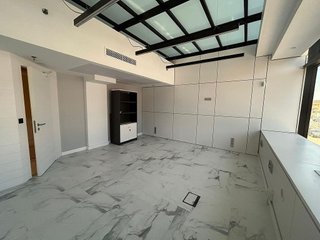Oficina en alquiler en La Carolina-Guadalpín en Marbella