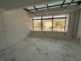 Oficina en alquiler en La Carolina-Guadalpín en Marbella