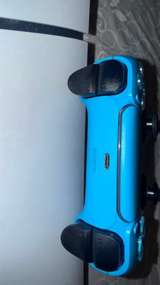 Consola Playstation 5 + Mando Azul