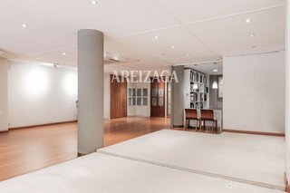 Local comercial en alquiler en Amara - Berri en San Sebastián-Donostia