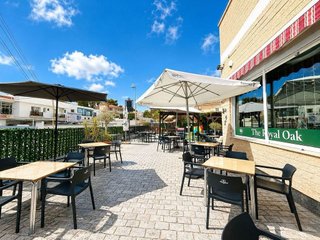 Local comercial en venta en Campos de Golf - Villa Martin - Los Dolses en Orihuela