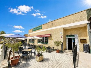 Local comercial en venta en Campos de Golf - Villa Martin - Los Dolses en Orihuela
