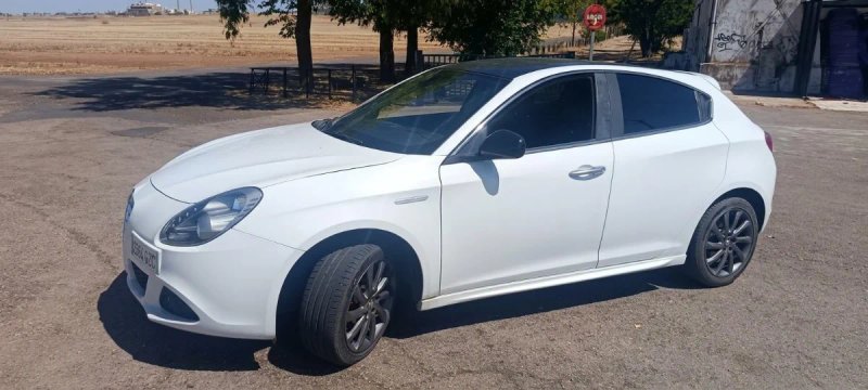 Alfa Romeo Giulietta 2010 - foto 1