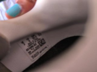 Zapatillas Puma Beige y Blancas