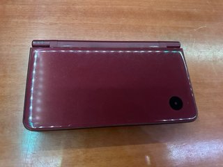Nintendo DSi XL Rosso