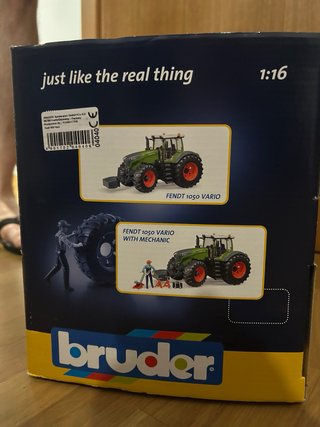 Tractor Bruder Fendt 1050 Juguete