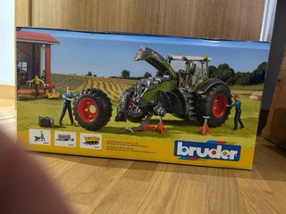 Tractor Bruder Fendt 1050 Juguete