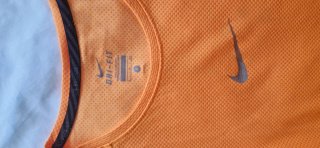 Camiseta Deportiva Nike Dri-FIT Talla S Naranja