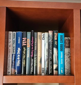 LIBROS NOVELAS A 1 €