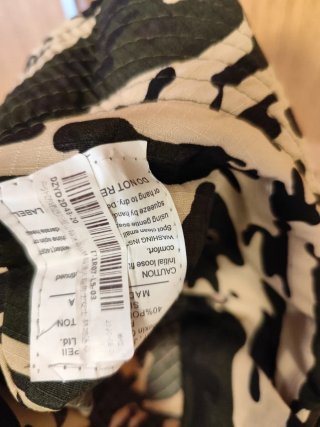 Sombrero de camuflaje a estrenar