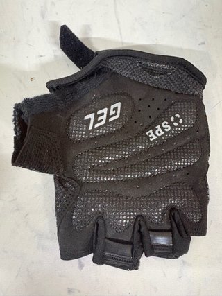 Guantes SPE Gel Ciclismo Sin Dedos Negros. SOE-257