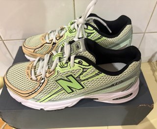 New Balance 740. 37.5 Beige/Verde
