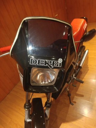 Derbi FDX Ciclomotor Negro/Rojo