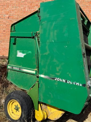 Rotoempacadora John Deere 550
