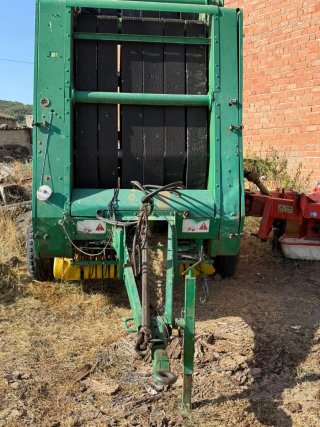 Rotoempacadora John Deere 550