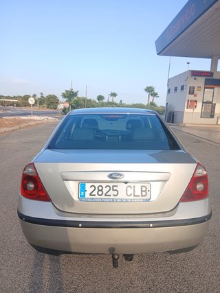 Ford Mondeo automatico