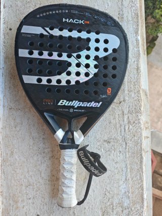 Pala de pádel Bullpadel Hack 03