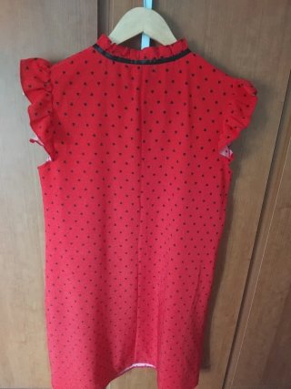 Vestido SHEIN rojo con corazones negros Talla XS