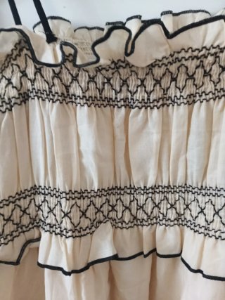 Vestido beige talla XS