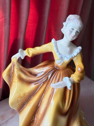 Royal Doulton Kirsty HN2381 Porcelana Vintage