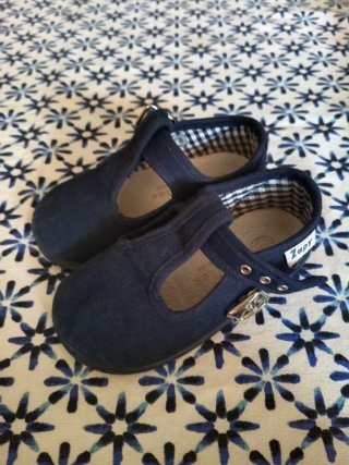 Lote 3 pares zapatos talla 22