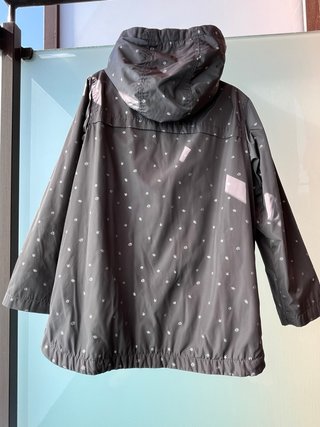 Abrigo niña gris con estrellas. Talla 9-10. 140 cm
