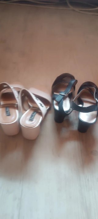 Lote 2 sandalias talla 37