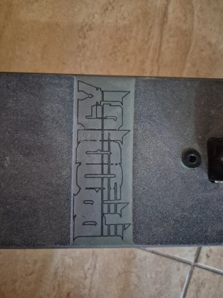 Patinete freestyle con base amarilla