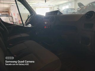 Nissan NV400 2015