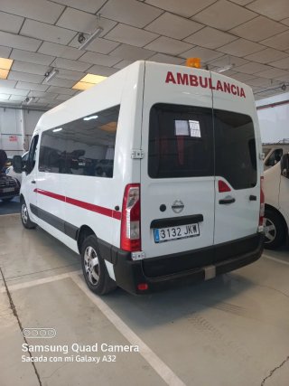 Nissan NV400 2015