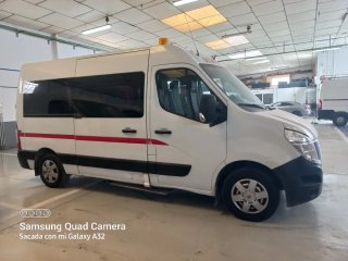 Nissan NV400 2015