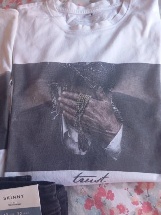 Lote 2 camisetas y pantalón negro