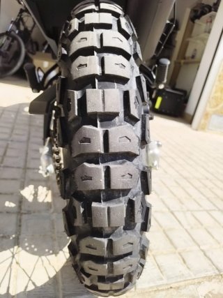Moto Enduro Dual Gris y Verde